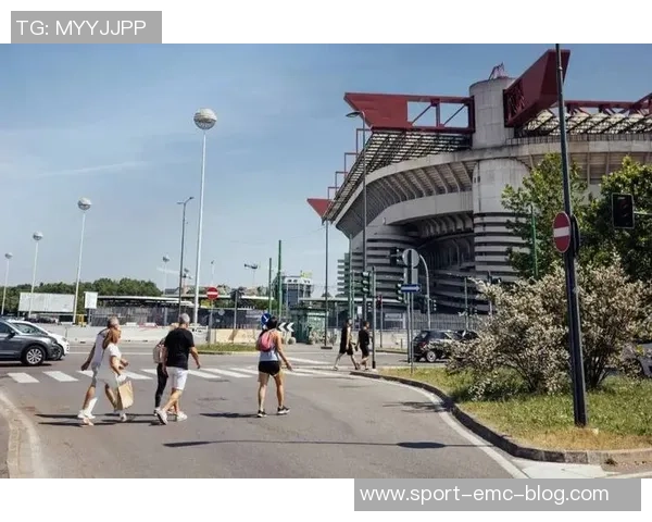 米兰市长透露圣西罗或将在本周三完成出售给米兰双雄的交易